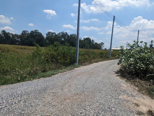 ขายที่ดิน แปลงสวย พนัสนิคม ชลบุรี ติดถนน 3 ด้าน 12-3-71 ไร่ ทำเลทอง ศุขประยูร-พนัสนิคม โทร 0818213624